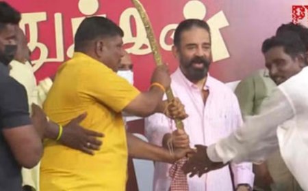  प्रसशंक ने कमल हासन को दिया अजीबोगरीब तोहफा, आगबबूला हुए अभिनेता; सिक्योरिटी ने किया बीच-बचाव