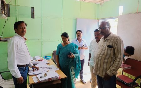 मेयर व कमिश्नर के औचक निरीक्षण में 64 कर्मचारी मिले नदारद, कटेगा वेतन