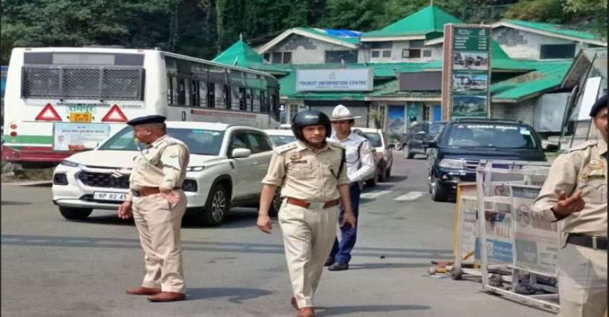 टूरिस्ट सीजन में शिमला में 2.25 लाख व्हीकल्स की एंट्री, शहर में 21 ट्रैफिक बाइक राइडर्स तैनात
