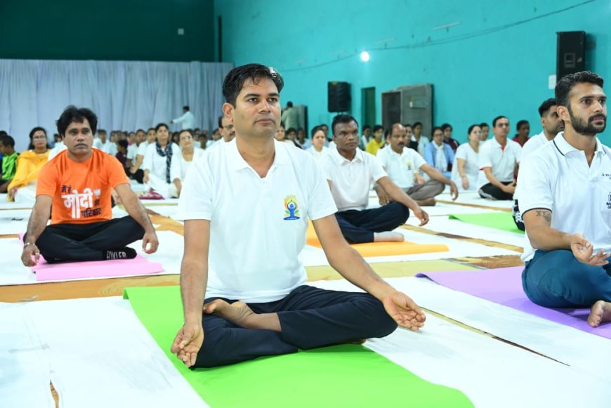प्रधानमंत्री के नेतृत्व में योग के माध्यम से हो रही सांस्कृतिक विरासत की पुनर्स्थापना: वित्त मंत्री ओ.पी. चौधरी