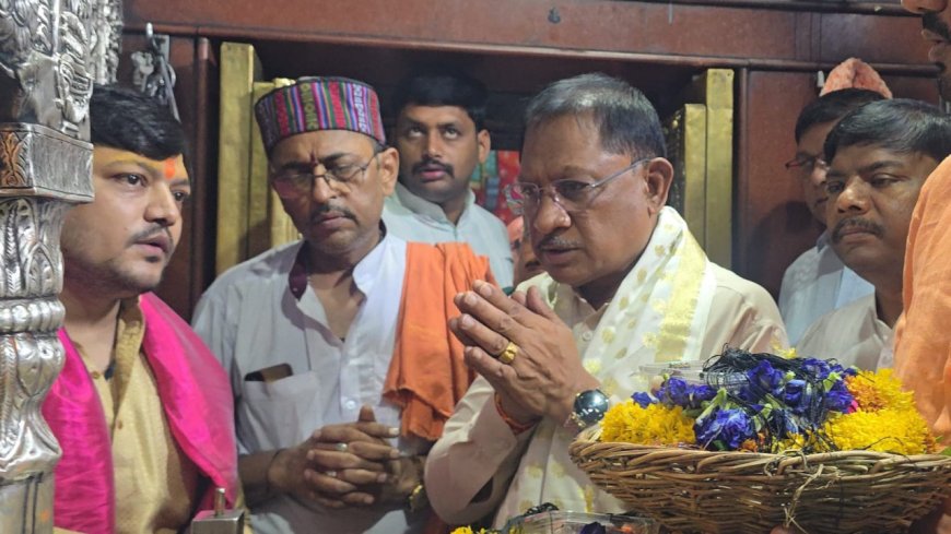 'काशी के कोतवाल' श्री काल भैरव जी के दरबार में मुख्यमंत्री श्री विष्णुदेव साय ने की पूजा-अर्चना