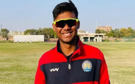 CSK ने 19 साल के खिलाड़ी पर किया भारी खर्च, KKR में रिकॉर्ड शतक बनाने वाले खिलाड़ी पर नजर