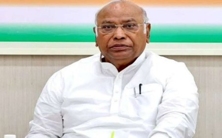 कांग्रेस अध्यक्ष मल्लिकार्जुन खडग़े ने कहा-गांधी परिवार को सताया जा रहा