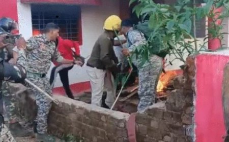 कांकेर जिले के आमाबेड़ा क्षेत्र के बड़े तेवड़ा गांव में शव दफनाने को लेकर आदिवासी और धर्मांतरित समुदाय के बीच हिंसक झड़प हो गई