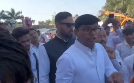 छत्तीसगढ़ के बिलासपुर में गुरु घासीदास जयंती समारोह के दौरान उस वक्त जमकर बवाल हो गया