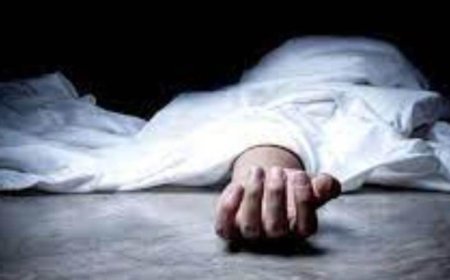 बाथरूम में लड़के ने बनाए संबंध, अधिक खून बहने से गर्लफ्रेंड की मौत