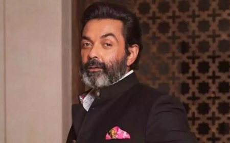 बॉलीवुड में सरप्राइज: बॉबी देओल के करियर को संवारने वाला डायरेक्टर करेगा एक्टिंग