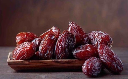 सर्दियों का सुपरफूड: जानिए खजूर खाने के 5 हेल्दी तरीके