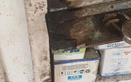 भिलाई के रिसाली नगर निगम क्षेत्र अंतर्गत कृष्णा टॉकीज रोड स्थित मैत्री नगर में  साई ट्रेडर्स में चोरी की वारदात को अंजाम दिया गया