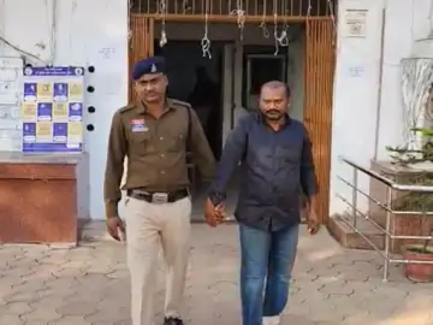 खुर्सीपार पुलिस ने बड़ी कार्रवाई करते हुए चर्चित एल्युमिनियम वायर गबन मामले में 9 सालों से फरार चल रहे मुख्य आरोपी पतीता बाघ को ओडिशा से गिरफ्तार कर लिया