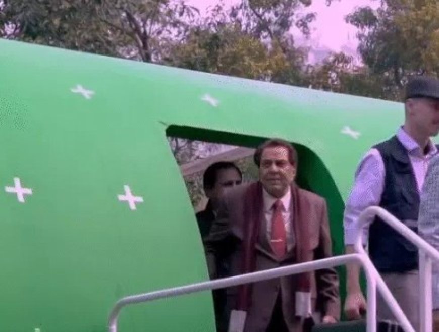 आखिरी फिल्म इक्कीस के सेट से धर्मेंद्र का वीडियो वायरल