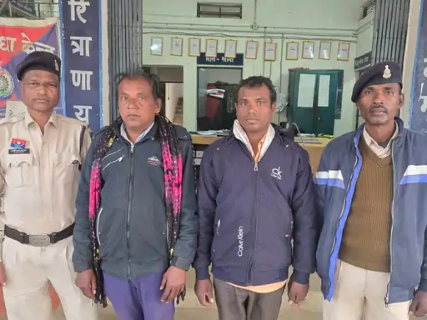 जशपुर में तंत्र-मंत्र के नाम पर मृतक को जीवित करने का झांसा देकर पैसे ऐंठने और फिर निर्दोष महिला को 'टोनही' बताकर भीड़ से पिटवाने के मामले में पुलिस ने कार्रवाई की