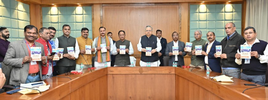 विधानसभा परिसर में यात्रा वृत्तान्त “मेरी नज़र से अरुणाचल प्रदेश” का विमोचन