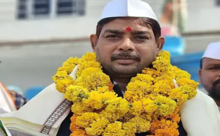 छत्तीसगढ़ के जांजगीर-चांपा के जैजैपुर से कांग्रेस विधायक बालेश्वर साहू ने किसान से 42 लाख 78 हजार रुपए की धोखाधड़ी की