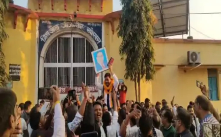 जांजगीर-चांपा के जैजैपुर कांग्रेस विधायक बालेश्वर साहू को सेशन कोर्ट से जमानत मिलने के बाद बुधवार को जिला जेल खोखरा से रिहा कर दिया गया