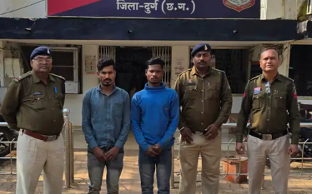 दुर्ग जिले में एक ज्वेलरी शॉप में चोरी के प्रयास का मामला सामने आया है, लेकिन स्थानीय लोगों की सतर्कता की वजह से चोरी टल गई