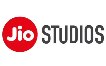 जियो स्टूडियोज ने फिल्म, मीडिया और एंटरटेनमेंट इंडस्ट्री के लिए एक पब्लिक नोटिस जारी किया