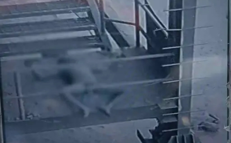 छत्तीसगढ़ में बलौदाबाजार जिले के बकुलाही इलाके में स्थित स्पंज आयरन प्लांट में हुए ब्लास्ट से अब तक 6 लोगों की मौत हो चुकी है, जबकि 5 मजदूर गंभीर रूप से घायल