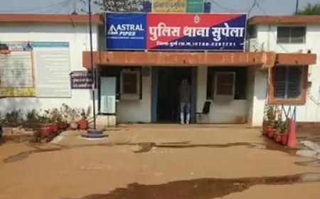 दुर्ग जिले में आपसी विवाद में उलझे युवकों को समझाना एक टीचर को भारी पड़ गया