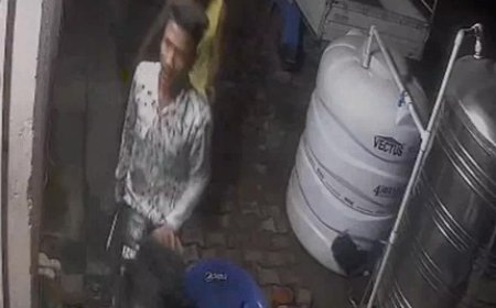 छत्तीसगढ़ के भिलाई में 4-5 लड़कों ने पेप्सी कंपनी के एरिया सेल्स मैनेजर समेत 4 लोगों की लाठी-डंडे, कुर्सी, लात-घूंसे और ईंट से पिटाई की