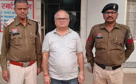 दुर्ग जिले में सूदखोरी के खिलाफ चल रहे अभियान के तहत पदमनाभपुर थाना पुलिस ने सूदखोर को गिरफ्तार किया