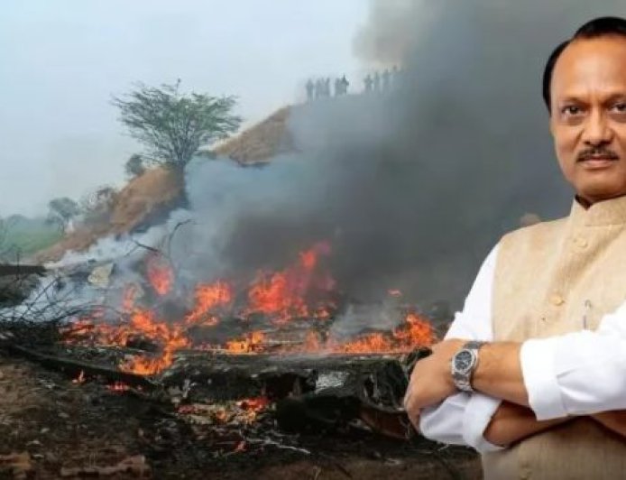 18 महीने पहले भी बाल-बाल बचे थे अजित पवार, बादलों में खो गया था हेलीकॉप्टर