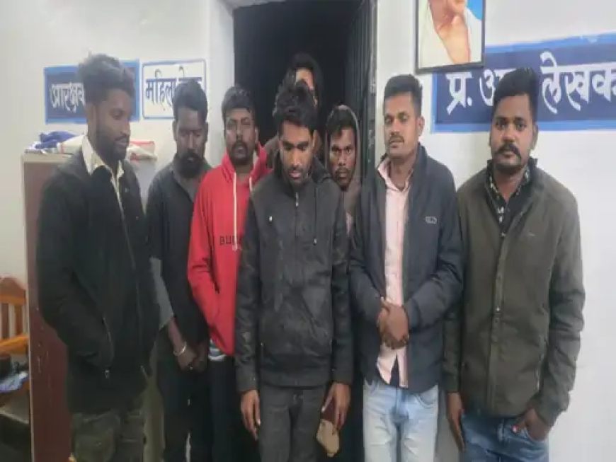 बिलासपुर के सरहदी इलाके में न्यू ईयर की पार्टी मनाने के बहाने जुआ खेल रहे आठ लोगों को पुलिस ने गिरफ्तार किया