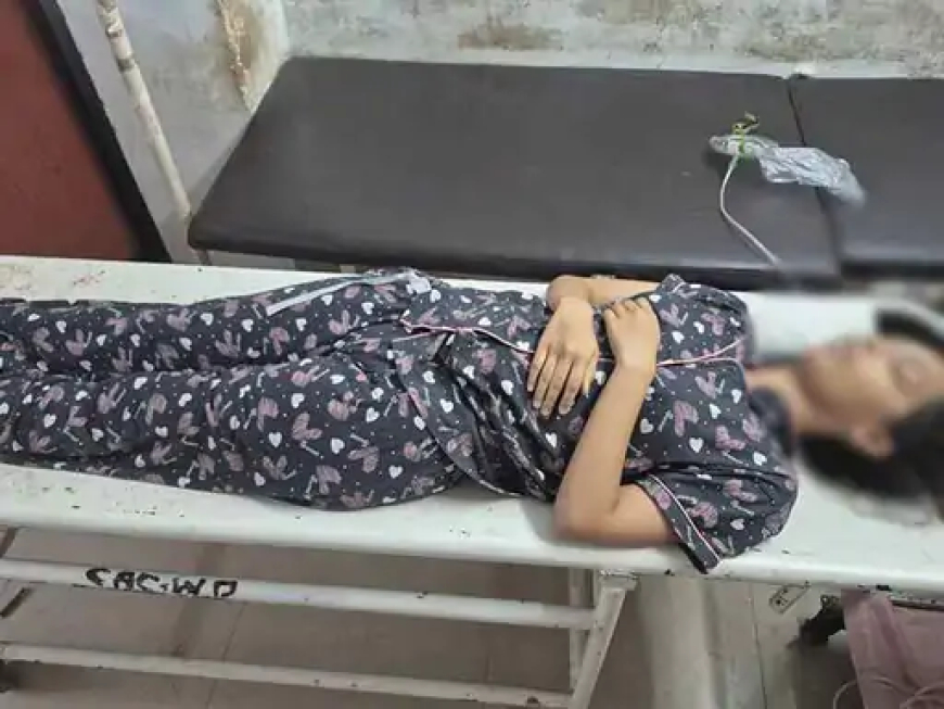 छत्तीसगढ़ के दुर्ग जिले में एक 16 साल की लड़की ने अपने घर में फांसी लगाकर आत्महत्या कर ली