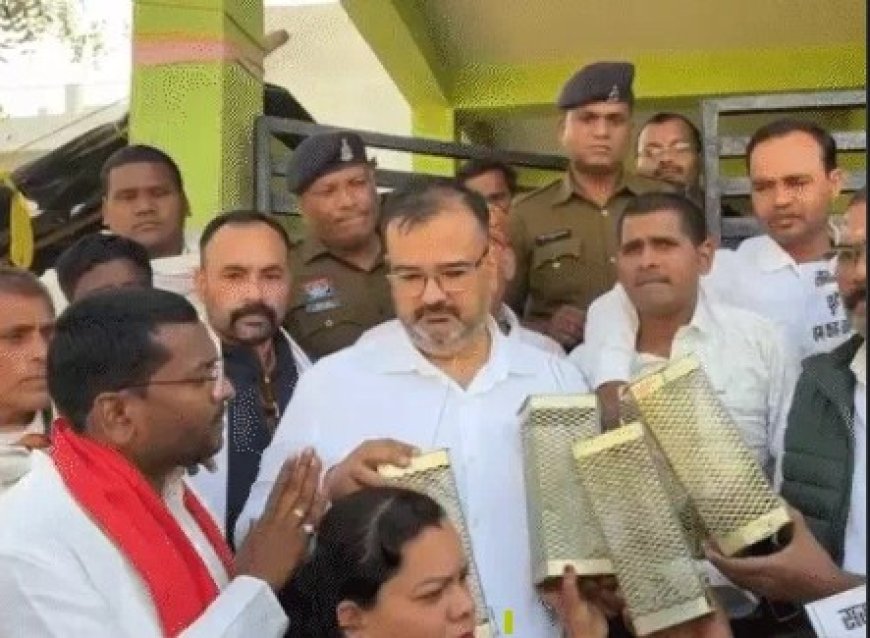 छत्तीसगढ़ के कवर्धा में कांग्रेस का आरोप है कि 2 धान खरीदी केंद्र में खरीफ विपणन साल 2024-25 के दौरान करीब 7 करोड़ रुपए की गड़बड़ी पाई गई