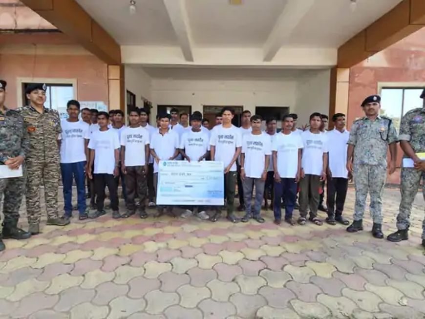 छ्त्तीसगढ़ के सुकमा जिले में 29 नक्सलियों ने हिंसा का रास्ता छोड़ दिया