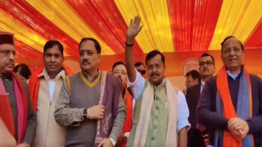 दिल्ली भाजपा के 'खिचड़ी उत्सव' में दिखा शक्ति प्रदर्शन, कार्यकारी अध्यक्ष नितिन नबीन का जोरदार अभिनंदन