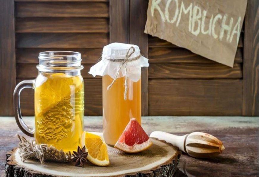 इम्यूनिटी बढ़ाने से लेकर डाइजेशन तक – जानिए कोम्बुचा के जबरदस्त फायदे और होममेड रेसिपी