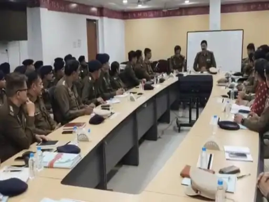 रायपुर कमिश्नरेट के कमिश्नर डॉ. संजीव शुक्ला ने पदभार संभालते ही लॉ एंड ऑर्डर पर सख्ती दिखाई