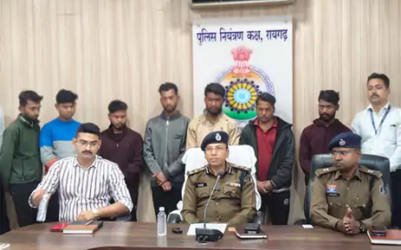 छत्तीसगढ़ के रायगढ़ जिले में बाइक चोरी कर फर्जी दस्तावेज बनाकर उसे बेचने वाले संगठित गिरोह को पुलिस ने पकड़ा