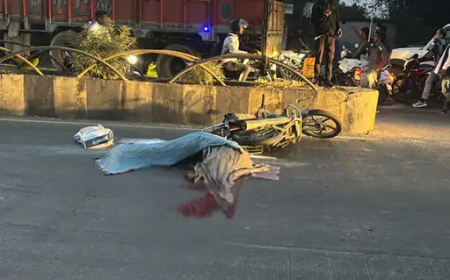 छत्तीसगढ़ के अंबिकापुर में सड़क क्रॉस कर रहे बाइक सवार व्यवसायी को ट्रक ने कुचल दिया