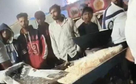 छत्तीसगढ़ के गरियाबंद जिले में राजिम कुंभ मेले में रायपुर के जमीन कारोबारी ने दुकानदार से गाली-गलौज कर मारपीट की