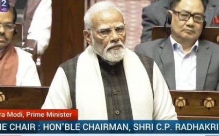 ‘बैठकर नारे लगाइए’, पीएम मोदी ने खरगे पर साधा निशाना