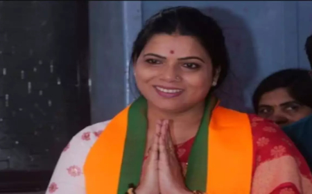 तीन बार की पार्षद और BMC में लंबा अनुभव, कौन हैं रितु तावड़े? जो बन सकती हैं मुंबई की अगली मेयर