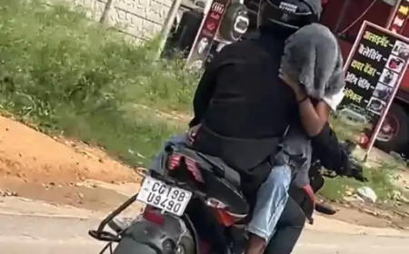 छत्तीसगढ़ के कांकेर जिले में नेशनल हाईवे- 30 पर युवक ने टंकी पर युवती को बैठाकर बाइक चलाई