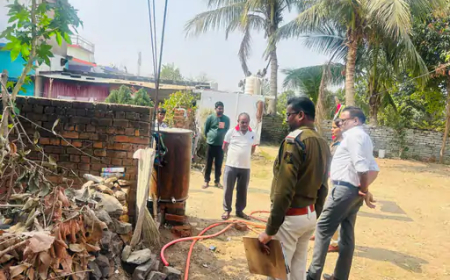 छत्तीसगढ़ के सारंगढ़-बिलाईगढ़ जिले के बिलाईगढ़ थाना क्षेत्र अंतर्गत नगर पंचायत पवनी में एक शिक्षक के घर लाखों रुपए के जेवरात की चोरी हो गई