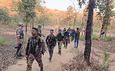 छत्तीसगढ़: नक्सलवाद के गढ़ में सुरक्षाबलों की घेराबंदी, ऑपरेशन ब्लैक फॉरेस्ट-2 जारी