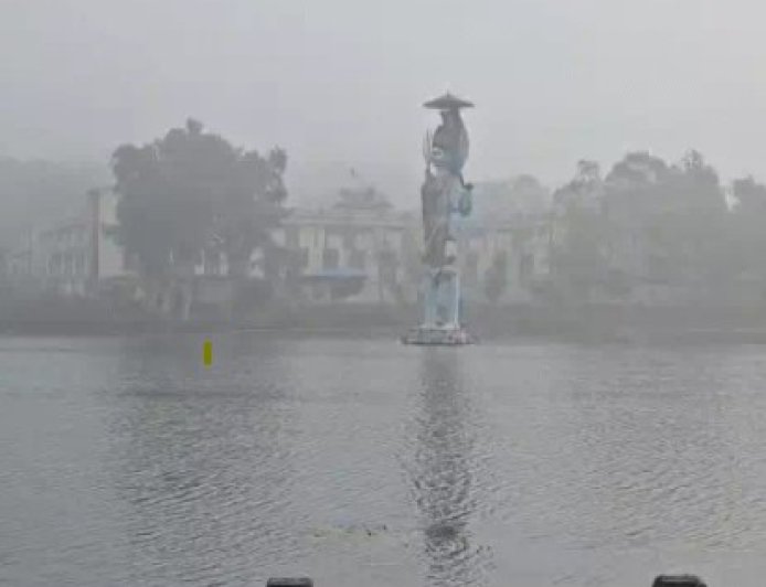 छत्तीसगढ़ में मौसम शुष्क (ड्राई) बना हुआ है। मौसम विज्ञान विभाग (IMD) के अनुसार प्रदेश में अगले पांच दिनों तक तापमान में किसी बड़े बदलाव की संभावना नहीं