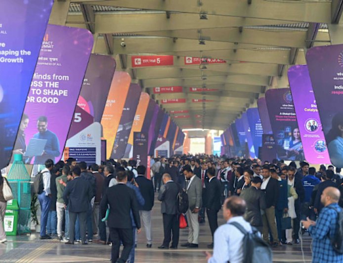 इंडिया एआई इम्पैक्ट समिट 2026 – दिन 3: सुंदर पिचाई का बयान – भारत एआई के लिए अच्छी स्थिति में, कोई अवरोध नहीं