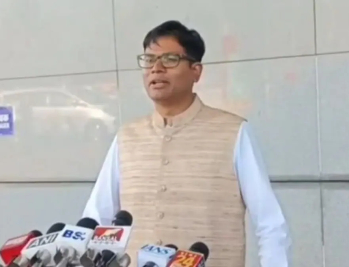 छत्तीसगढ़ विधानसभा में वित्त मंत्री ओपी चौधरी ने इकोनॉमिक सर्वे पेश किया