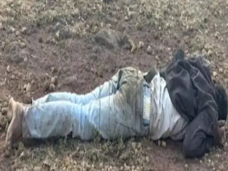 नवा रायपुर के निर्माणाधीन फिल्म सिटी ग्राउंड में मंगलवार को एक युवक की संदिग्ध परिस्थितियों में लाश मिलने से इलाके में सनसनी फैल गई