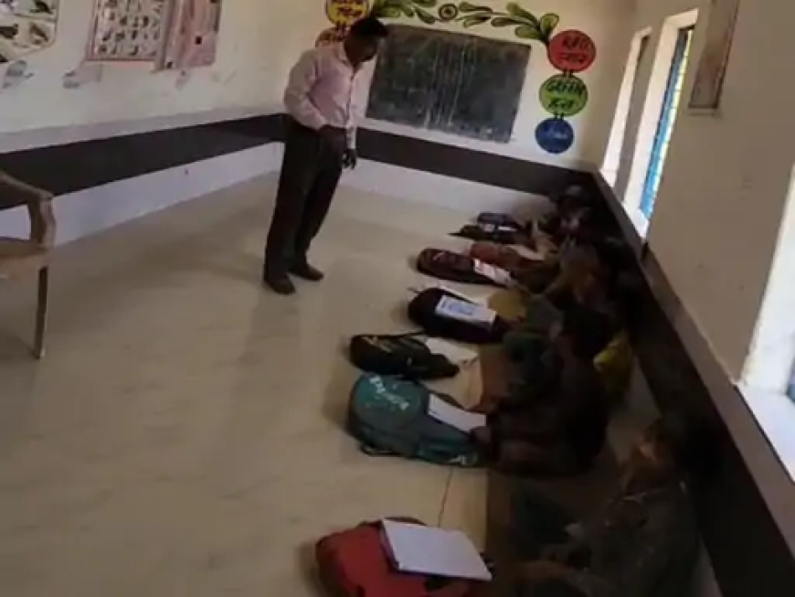 छत्तीसगढ़ के सूरजपुर जिले में शराब के नशे में स्कूल पहुंचने वाले हेडमास्टर को जिला शिक्षा अधिकारी (डीईओ) ने सस्पेंड कर दिया