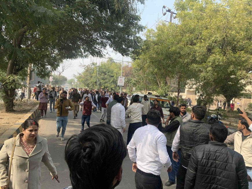 UGC नए नियमों के समर्थन में छात्र प्रदर्शन, लखनऊ यूनिवर्सिटी में पुलिस कार्रवाई