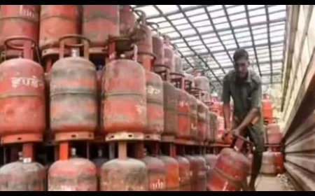 छत्तीसगढ़ में LPG सिलेंडर संकट: ऑनलाइन बुकिंग बंद, 10–12 दिन की देरी से डिलीवरी