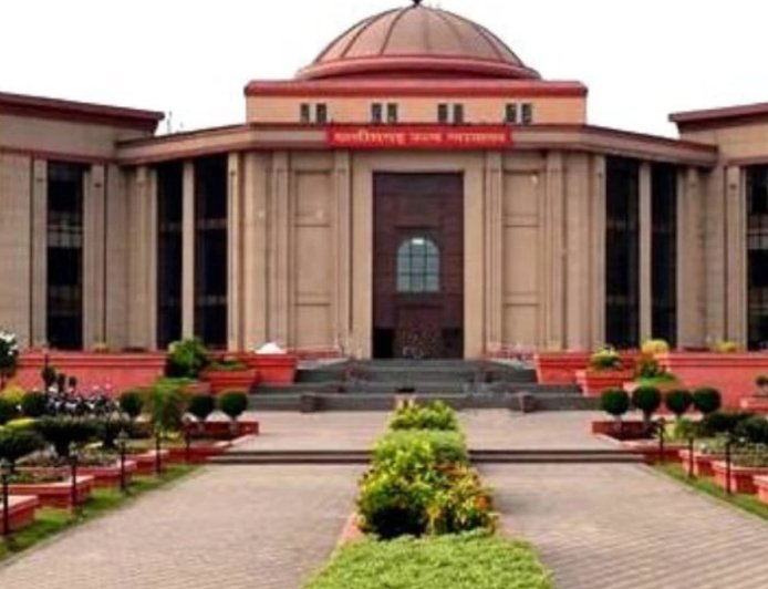 12 हजार कमाने वाले के खाते में 165 करोड़ का लेनदेन, हाईकोर्ट के आदेश पर CBI जांच शुरू