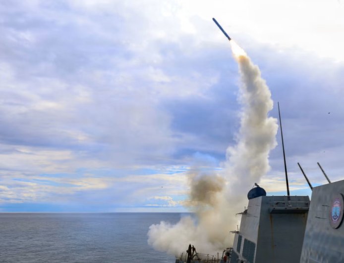 अमेरिका ने ईरान पर दागीं 850 टॉमहॉक मिसाइलें, लंबी जंग में स्टॉक खत्म होने का खतरा